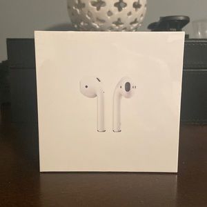 Never Used Apple AirPods